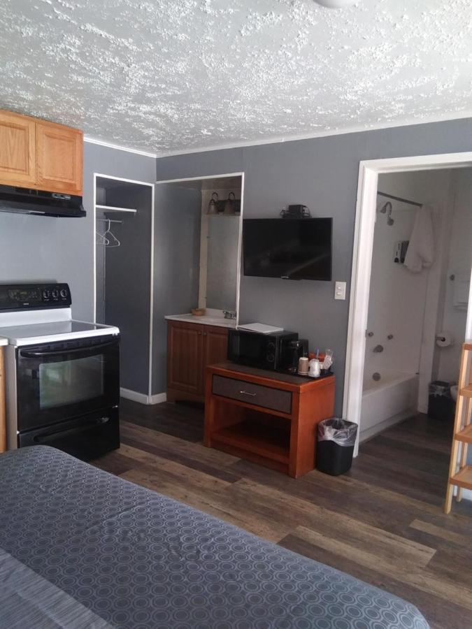 Modoc Inn アルトゥラス エクステリア 写真