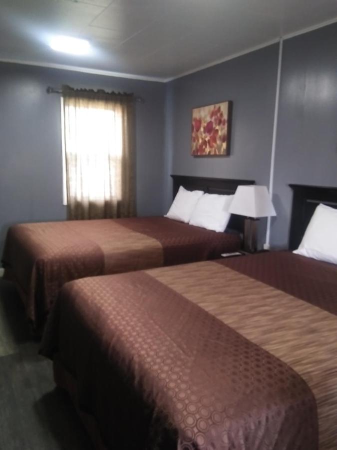 Modoc Inn アルトゥラス エクステリア 写真
