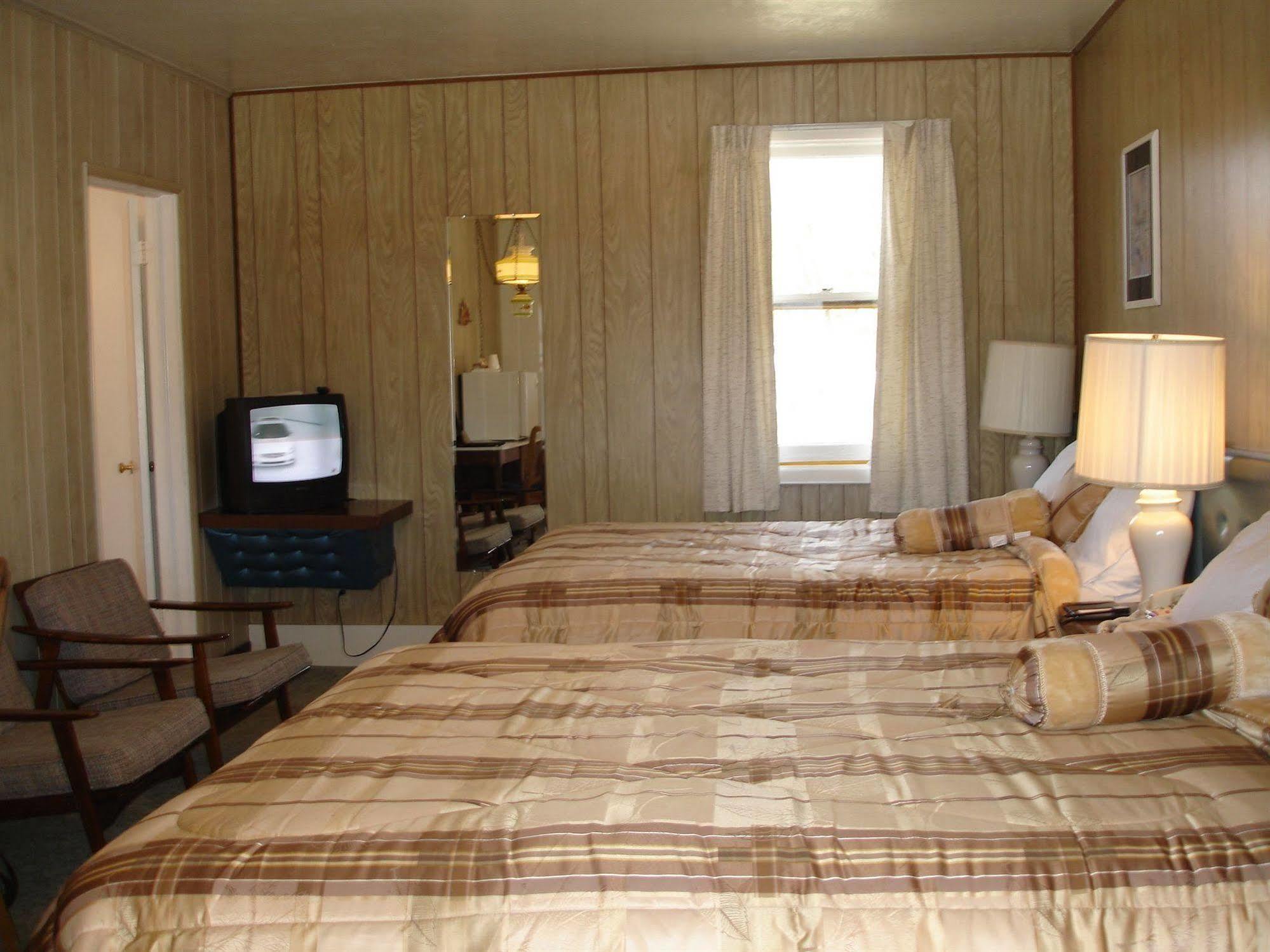 Modoc Inn アルトゥラス エクステリア 写真